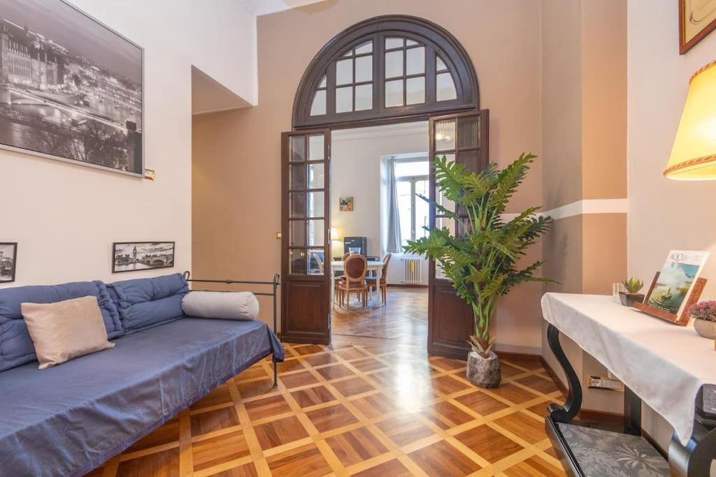 Liberty Suite Торино Екстериор снимка